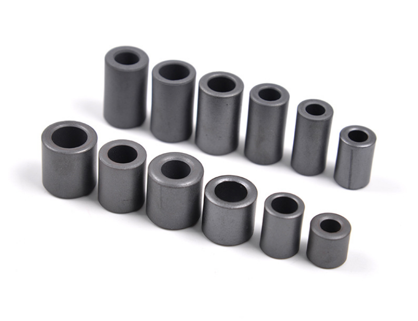 探討電腦電源線上的磁環：其功能與作用